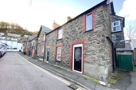 21 CROSS STREET, pet friendly, country holiday cottage in Lynton