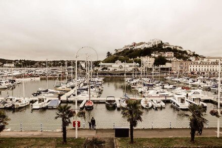 Contemporary seaside property yards from the beaches in Torquay