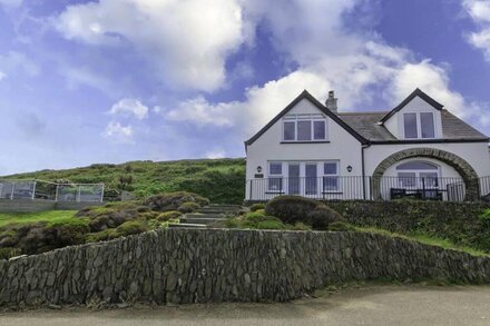 Stables - BEST Sea views in Croyde! Sleeps 8