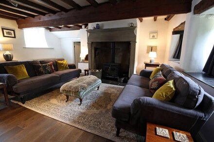 Countersett Hall, historic manor house, sleeps 7, nr Bainbridge, Askrigg & Hawes