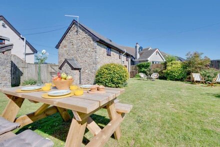 Cob Cottage in the beautiful Swansea