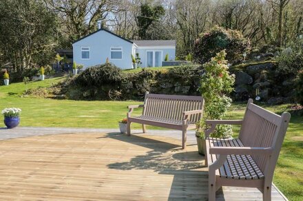 THE VIEW, pet friendly, character holiday cottage in Cardinham