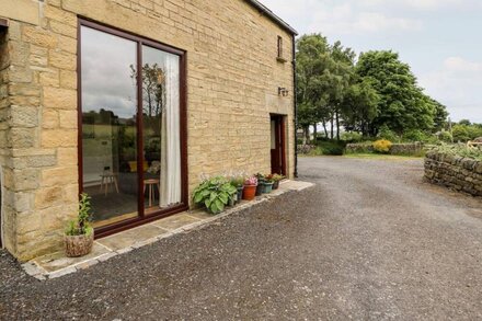 THE BARN AT HEATH HALL FARM, pet friendly in Sowerby Bridge