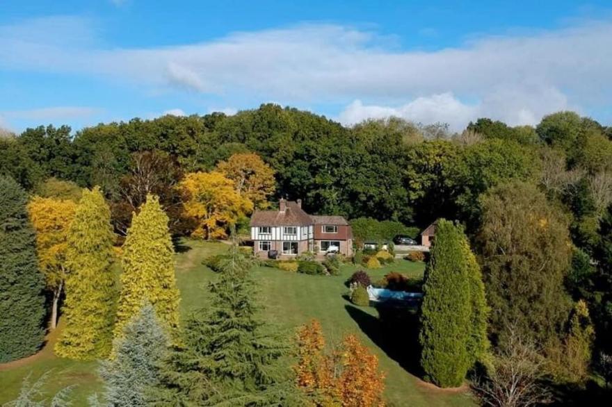 Family Home In the Ashdown Forest, With Stunning Views & Heated Swimming Pool