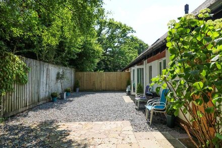 WILLHAYES, pet friendly, with a garden in Exeter