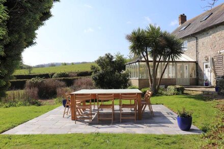 Span Farm - Luxury 17th century property (Pet Friendly £)