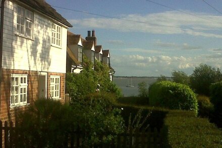 Island Cottage by beach/waterside.  Just a few summer weeks left by the beach.