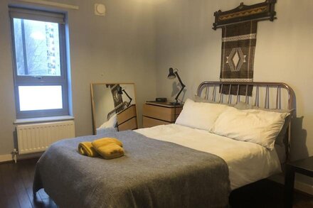 Spacious 1-bed flat in near Portobello Road