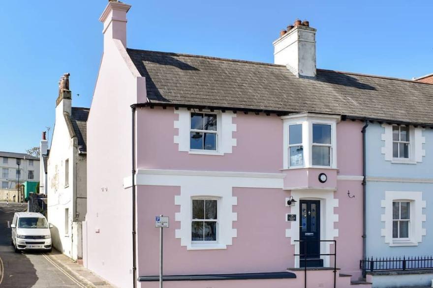 2 bedroom accommodation in Ryde