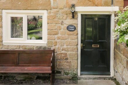 CHAPEL COTTAGE, pet friendly, with open fire in Saltburn-By-The-Sea