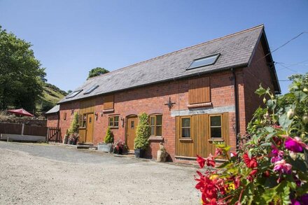 2 Bedroom Llangollen Cottage, Sleeping 4