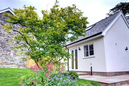 Cedar Tree Cottage in the beautiful Ruthin