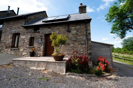 Onnen Fawr Cottage in the beautiful Brecon