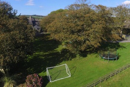 Bythynnod Sarn Group Cottages