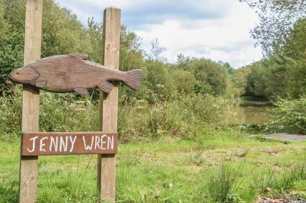 WHITE HEN, family friendly, with a garden in Halwill Junction