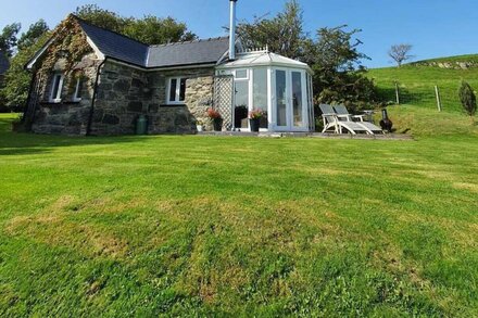 Romantic  Stone built cottage with Log burner