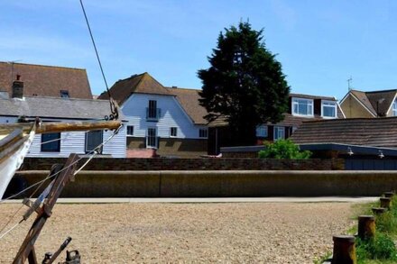 Vacation home Whitepost in Whitstable - 6 persons, 3 bedrooms