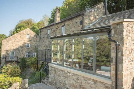 A private Dales cottage with fabulous waterfall view in lovely Barnard Castle