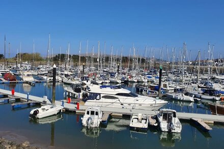 LOVELY 2 BED APARTMENT PORTHMADOG HARBOURSIDE FANTASTIC VIEWS