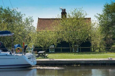 Navigation Cottage on the Historic Sea Lock overlooking the Nature Reserve