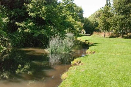 Meddlars a historic cottage on the countryside edge of a vibrant Market Town