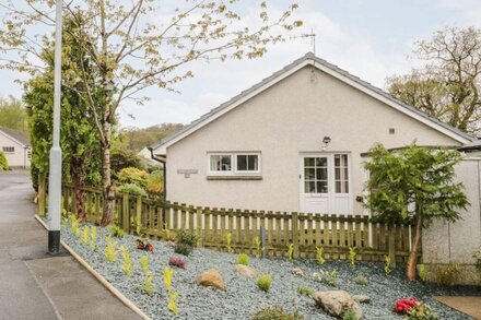 NOBLE KNOTT, family friendly, character holiday cottage in Keswick