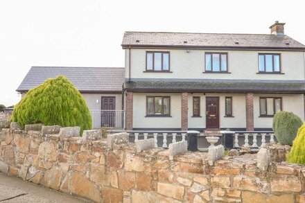 DERRIENS FARMHOUSE, pet friendly in Letterbreen, County Fermanagh