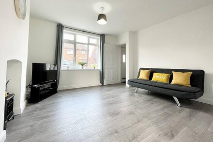 Worksop Newly Refurbished 2-Bedroom House