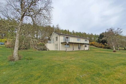 3-Bedroom House in Dornoch with fantastic views of the Dornoch Firth