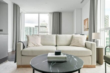 New build Canary Wharf 2BR, short walk to Wharf, by Blueground