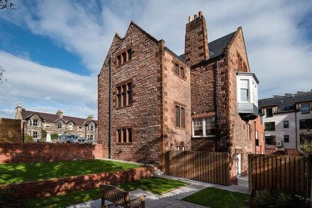 LITTLE ARCHER, Gullane - Romantic one bed cottage in coastal village of Gullane