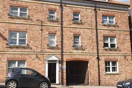 Spacious two bed apartment in the heart of Scarborough's Old Town