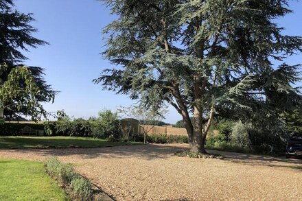 A beautiful Railway Carriage, situated with stunning views.