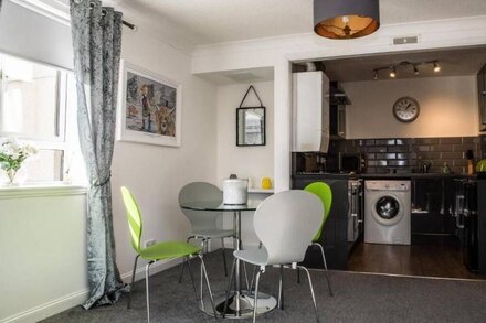 Ayr Beach Apartment - Ayrshire Coast