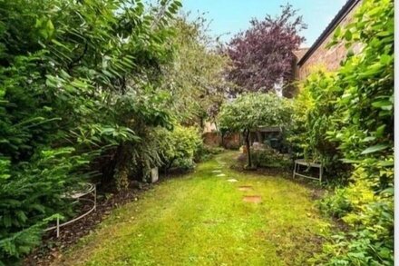 Coin house, stunning 3 beds and garden, Horncastle