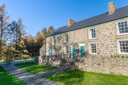 Nant - Tre'r Ceiri - Four Bedroom House, Sleeps 6