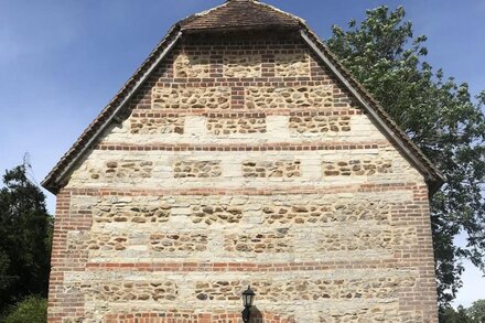 The Dovecote , a self contained cottage in a peaceful garden