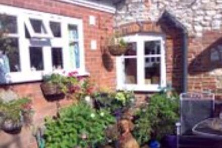 Forget me not Cottage in prime location in Old Hunstanton