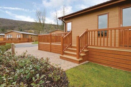 4 bedroom accommodation in Cheddar