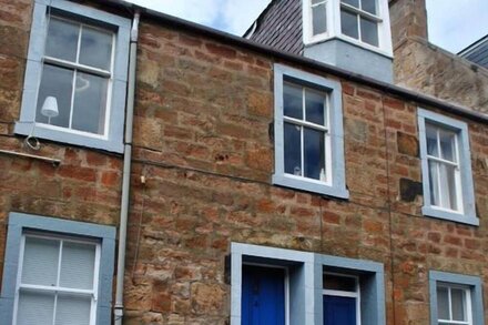 East Neuk Haven - delightful seaside apartment