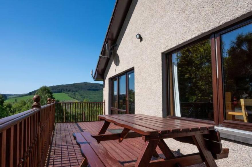 Vacation home Achmony in Drumnadrochit - 6 persons, 3 bedrooms