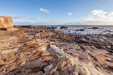 Honeybee Cottage- stunning home on Fife coast