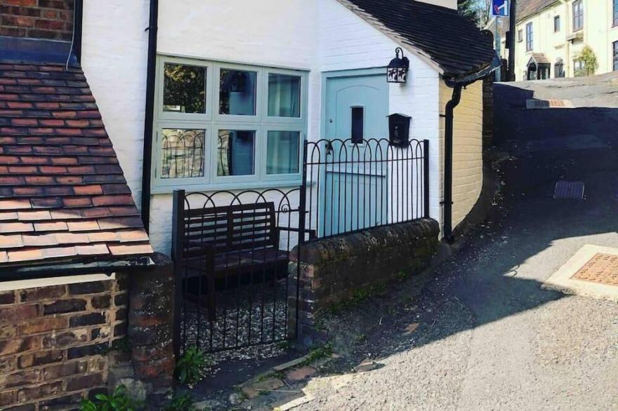 Impeccable 1-Bed Cottage in ironbridge