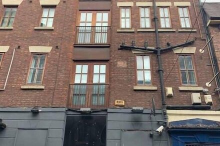 7C - Amazing converted warehouse-Mathew St. 2 bed