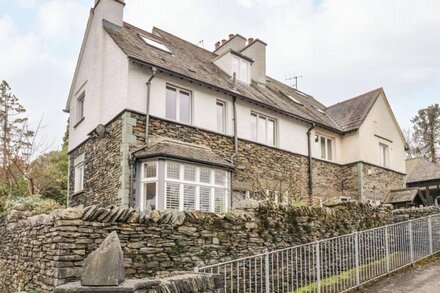 CONNIE'S COTTAGE, family friendly, with open fire in Ambleside