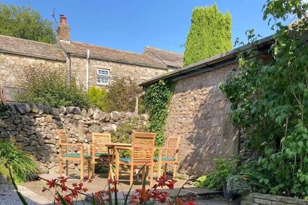 Bluebell Cottage, Characterful Two Bed Cottage in Settle in the Yorkshire Dales