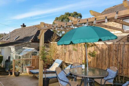 ROGUES ROOST, pet friendly, with a garden in Kingsbridge