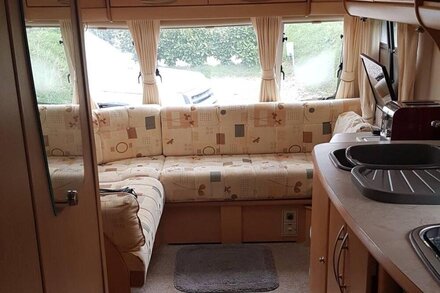 Lovely caravan near Notts and Newark