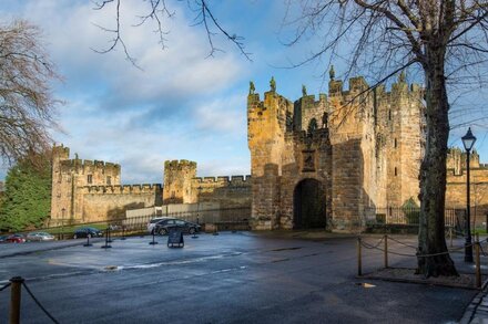 Castle Retreat, luxury 1-bed apartment right opposite Alnwick Castle