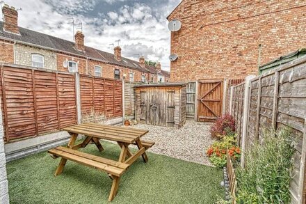 Lovely 3 Bedroom Home with Garden